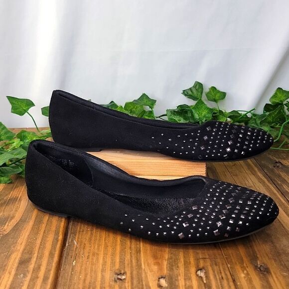 American Eagle. Black Slip On. Black with Studs. Size 6. - Picture 1 of 7
